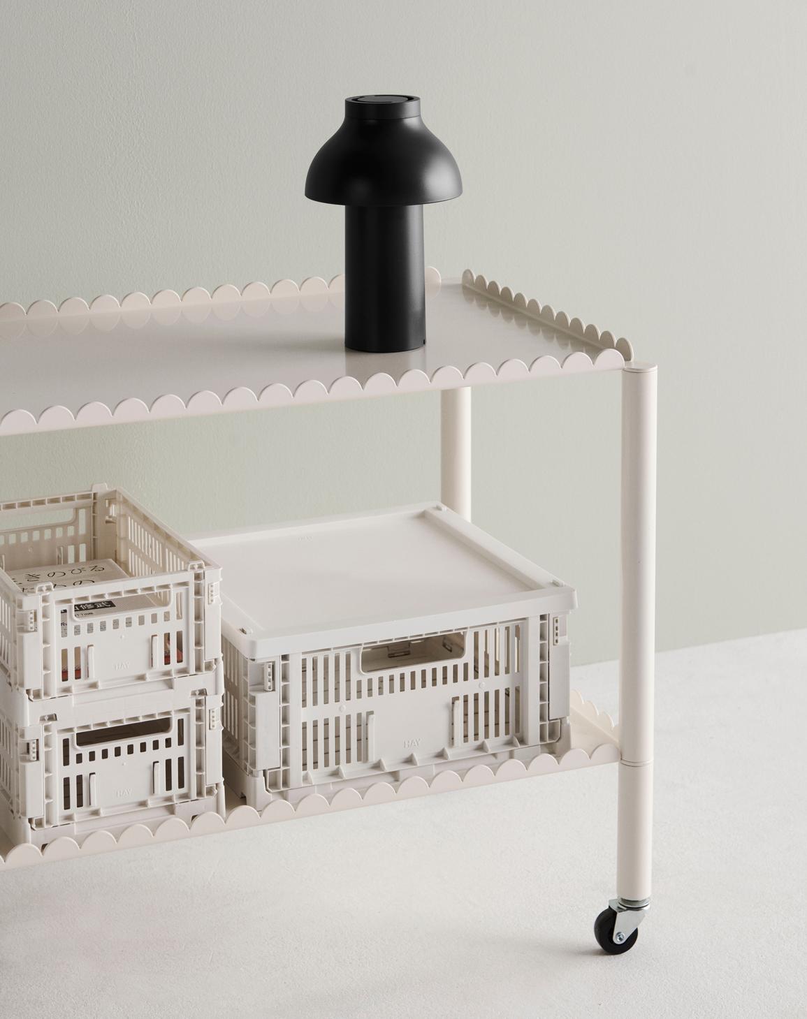 HAY Colour Crate off-white collection_HAY Colour Crate Lid Plastic M off-white_Arcs Trolley Low eggshell_PC Portable soft black