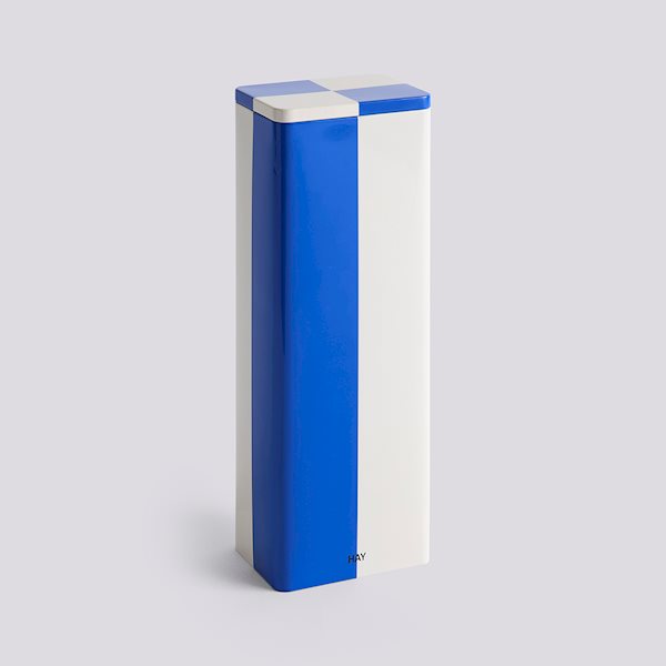 ae360-d292-ao72_tin-container-slim-blue-and-off-white_gb1220x1220px_brandvariant2